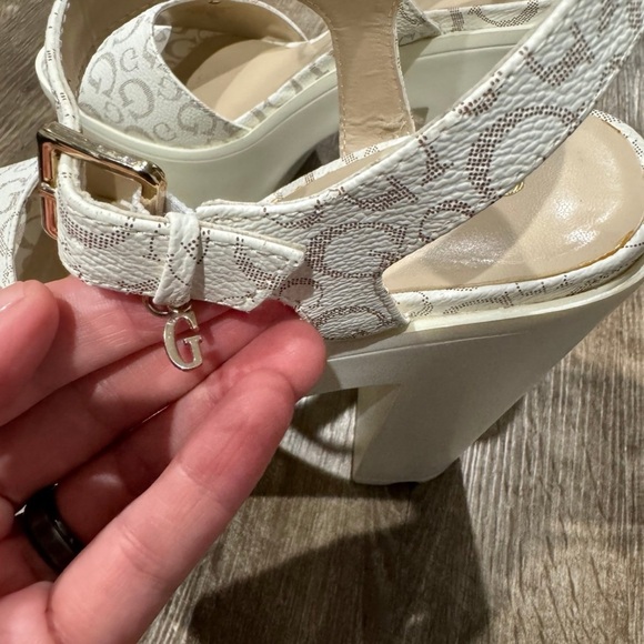 Guess logo | open toe, platform heels white womens size 8.5 - Picture 6 of 10